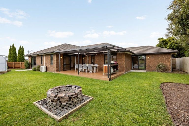 Photo of property in 33 Whitney Place, Rototuna North, Hamilton, 3210