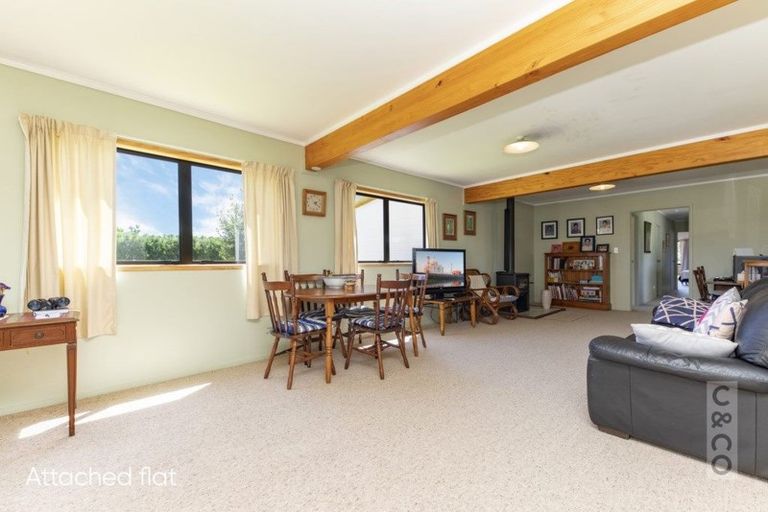 Photo of property in 144 Taupaki Road, Taupaki, Henderson, 0782