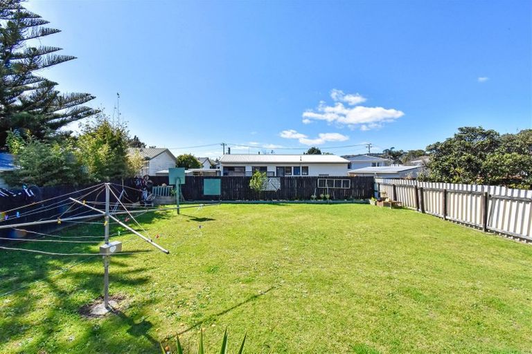 Photo of property in 42 Valentine Street, Papakura, 2110
