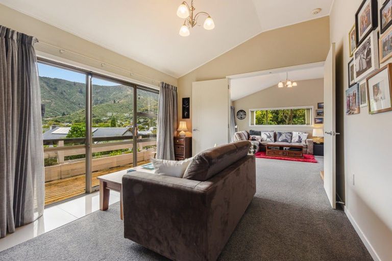 Photo of property in 29a Ranui Street, Waikawa, Picton, 7220
