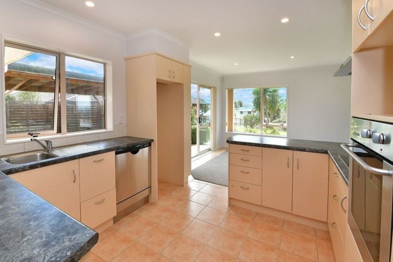 Photo of property in 7 Omana Avenue, Shelly Beach, Helensville, 0874