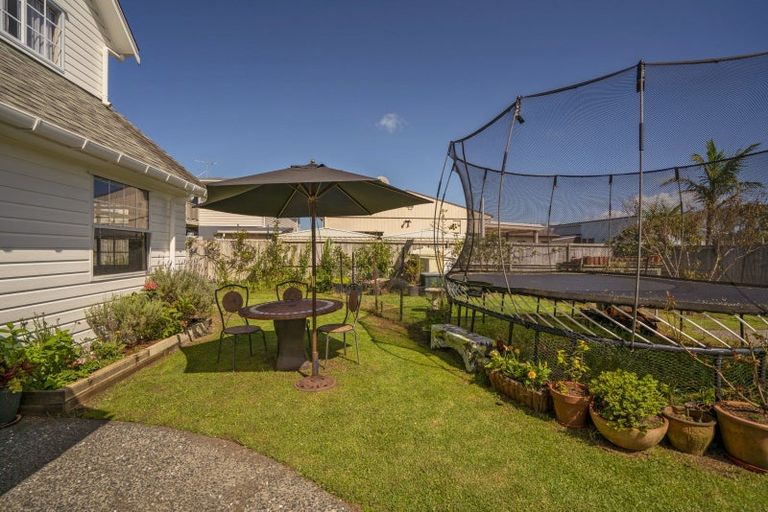 Photo of property in 5 Wells Place, Whitianga, 3510