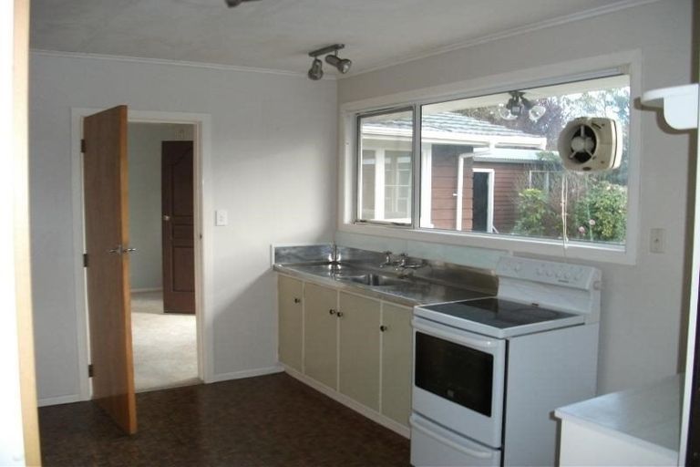 Photo of property in 15 Scenic Heights, Acacia Bay, Taupo, 3330