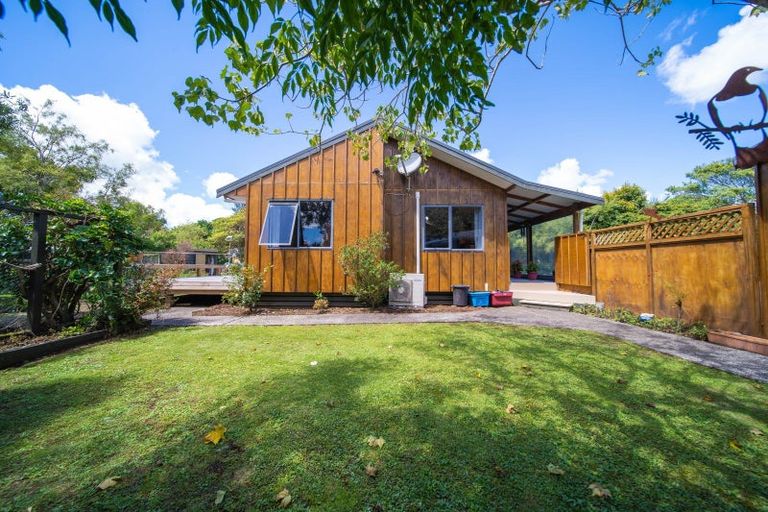 Photo of property in 8 Vera Heights, Maungakaramea, Whangarei, 0178