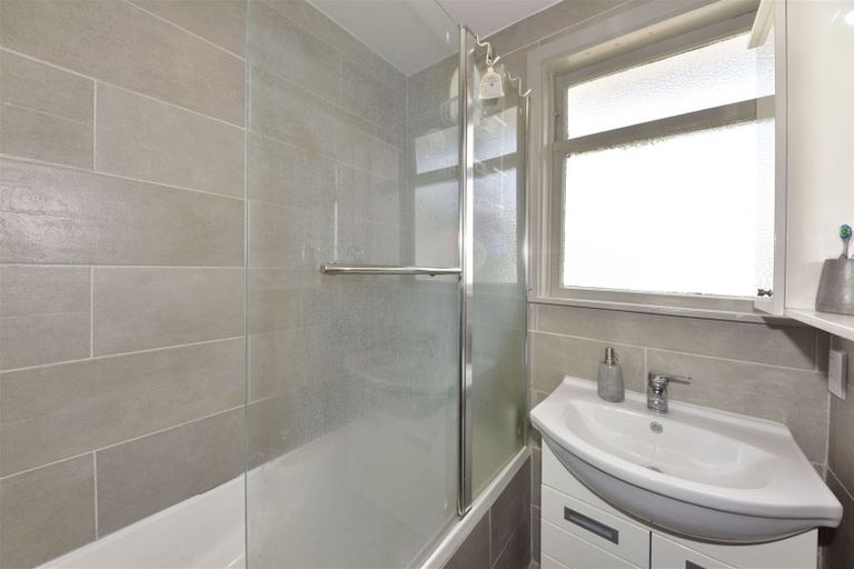 Photo of property in 4 Bellbrook Crescent, Shirley, Christchurch, 8013