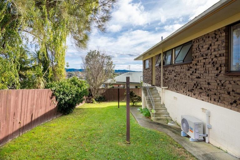 Photo of property in 7/9 Evans Road, Glen Eden, Auckland, 0602