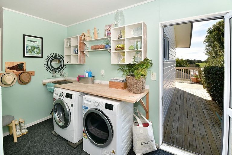 Photo of property in 28 Alec Craig Way, Gulf Harbour, Whangaparaoa, 0930