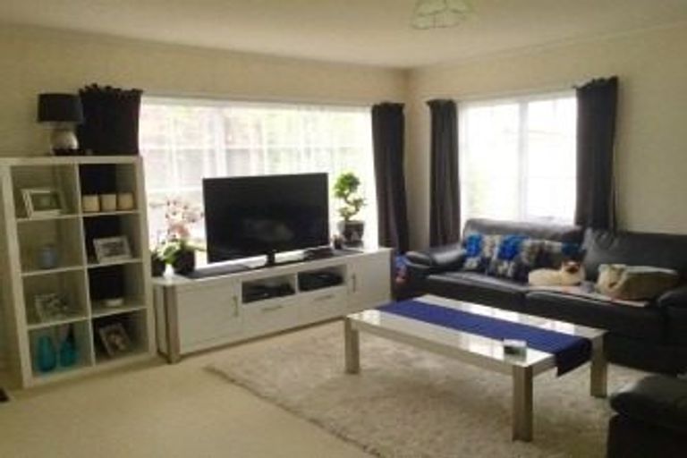 Photo of property in 10/169 Whites Line East, Waiwhetu, Lower Hutt, 5010