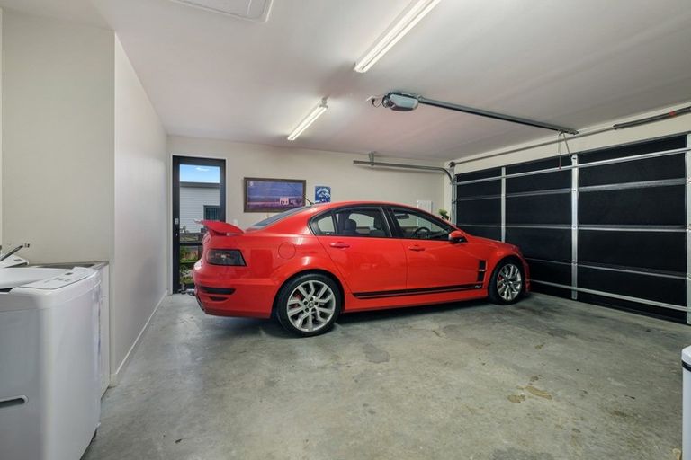 Photo of property in 50 Sherwin Avenue, Albert Town, Wanaka, 9305