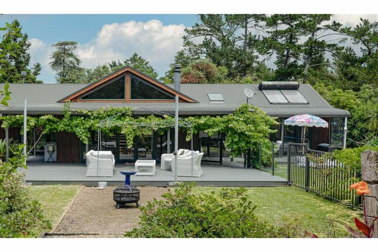 Photo of property in 34 Doonside Road, Kerikeri, 0294