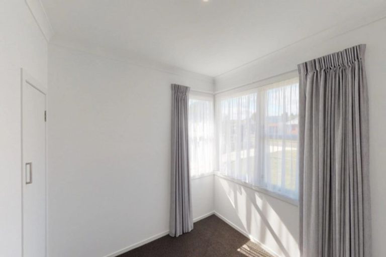 Photo of property in 15 Baden Street, Levin, 5510