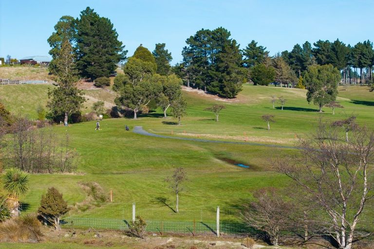 Photo of property in 17 Wavy Knowes Drive, Waldronville, Dunedin, 9018