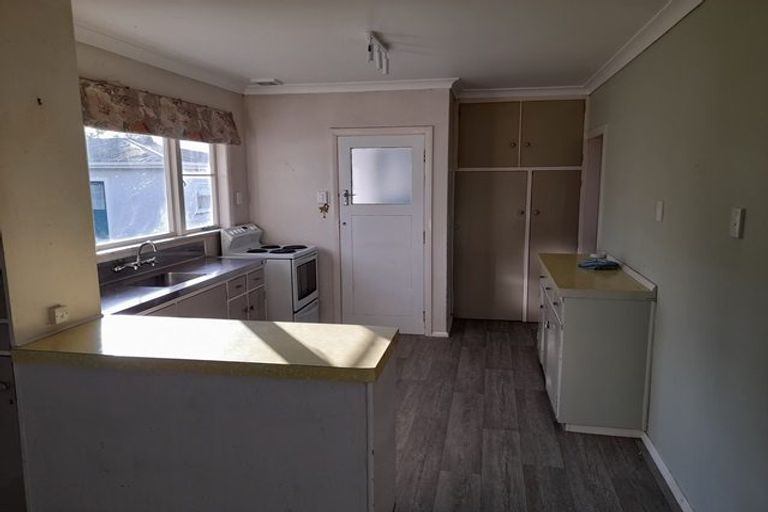 Photo of property in 90 Wood Street, Takaro, Palmerston North, 4410