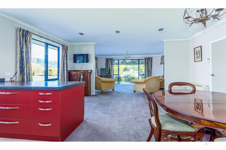 Photo of property in 1 Eric Batchelor Place, Waimate, 7924