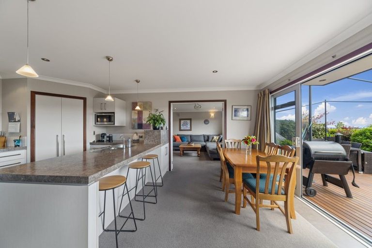 Photo of property in 15 Kestrel Lane, Kinloch, Taupo, 3377