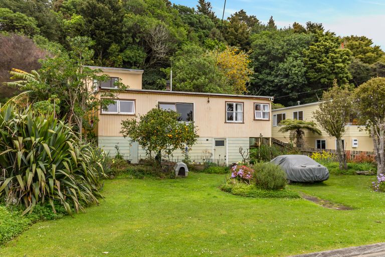 Photo of property in 30 Kanuka Road, Sandspit, Warkworth, 0982