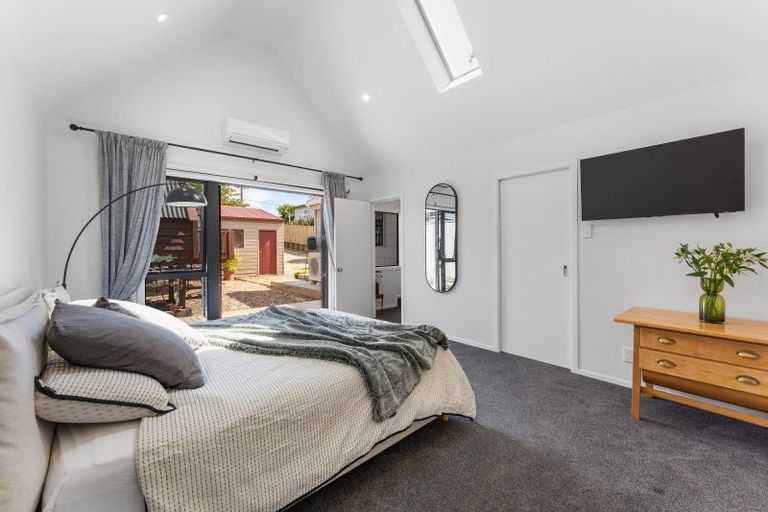 Photo of property in 28 Kaka Road, Raumati Beach, Paraparaumu, 5032