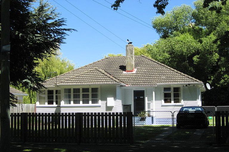 Photo of property in 27 Truman Road, Bryndwr, Christchurch, 8053