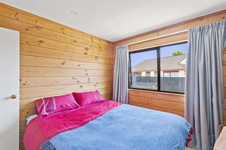 Photo of property in 24 Wiremu Street, Redwood, Christchurch, 8051