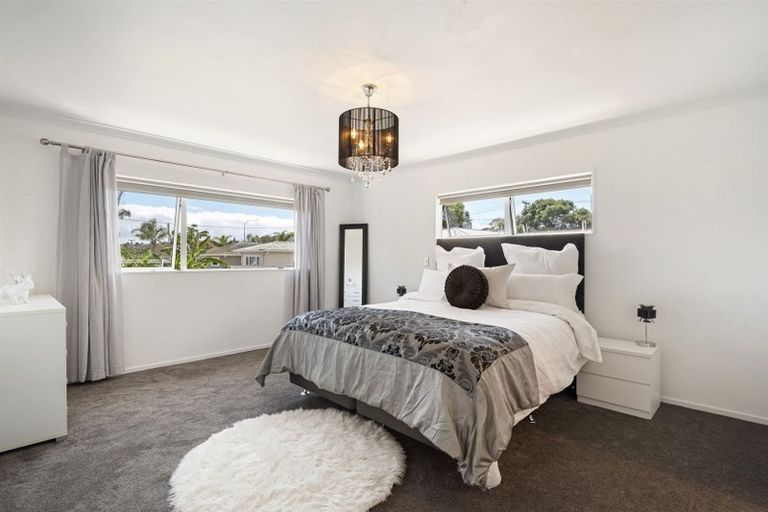 Photo of property in 116a Forrest Hill Road, Forrest Hill, Auckland, 0620