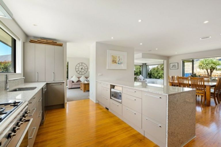 Photo of property in 21 De Bettencor Place, Mount Pisa, Cromwell, 9383