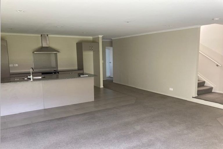 Photo of property in 20 Akeake Lane, Manurewa, Auckland, 2102
