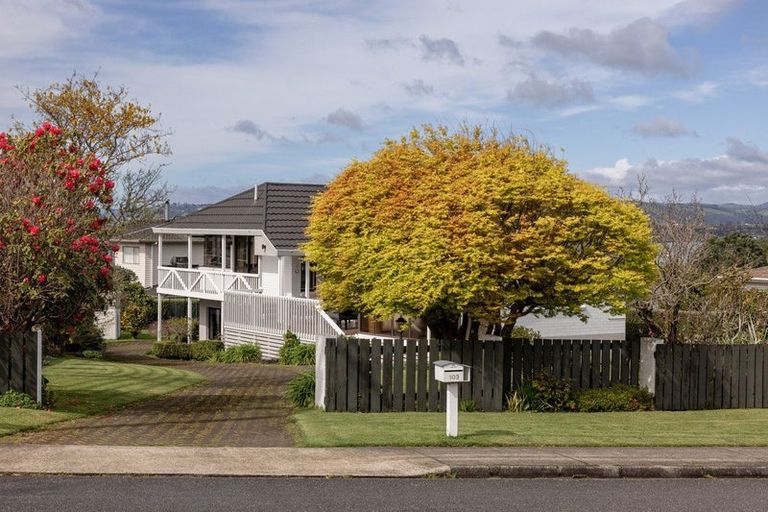 Photo of property in 103 Harbour View Road, Omokoroa, 3114