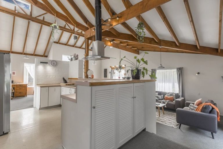 Photo of property in 12 Kew Grove, Raumati Beach, Paraparaumu, 5032