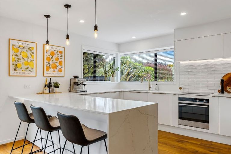 Photo of property in 19 Rubens Place, Burnside, Christchurch, 8053