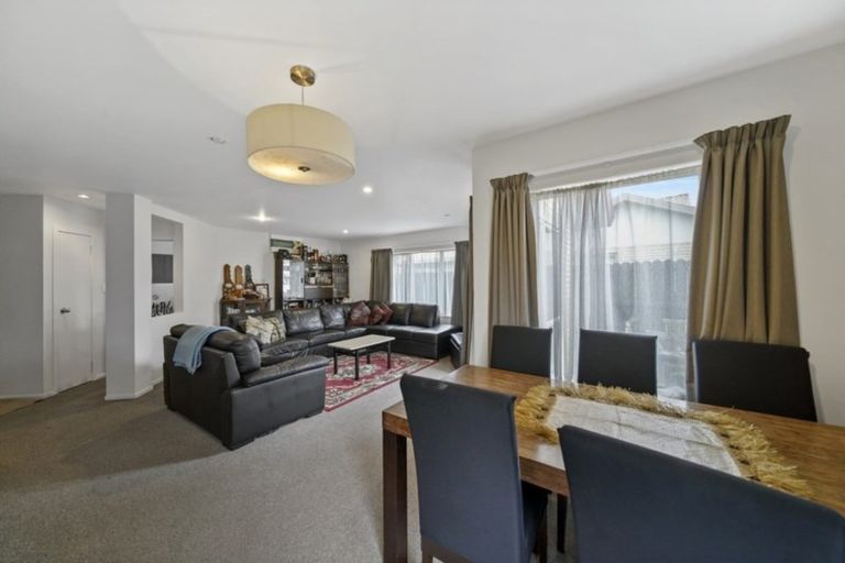 Photo of property in 4c Sheriff Place, Randwick Park, Auckland, 2105