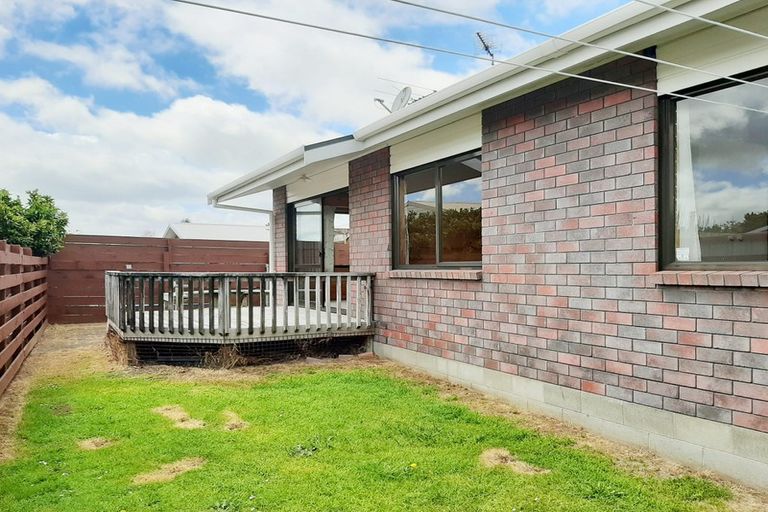 Photo of property in 1/29 Beach Road, Pahurehure, Papakura, 2113