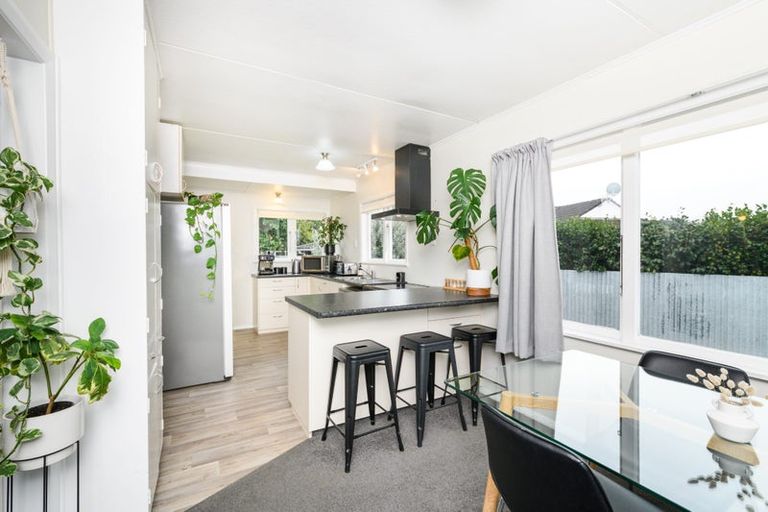 Photo of property in 7 Luton Street, Hokowhitu, Palmerston North, 4410