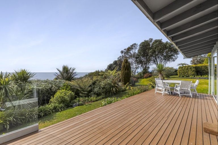 Photo of property in 5 Bydder Terrace, Patons Rock, Takaka, 7182