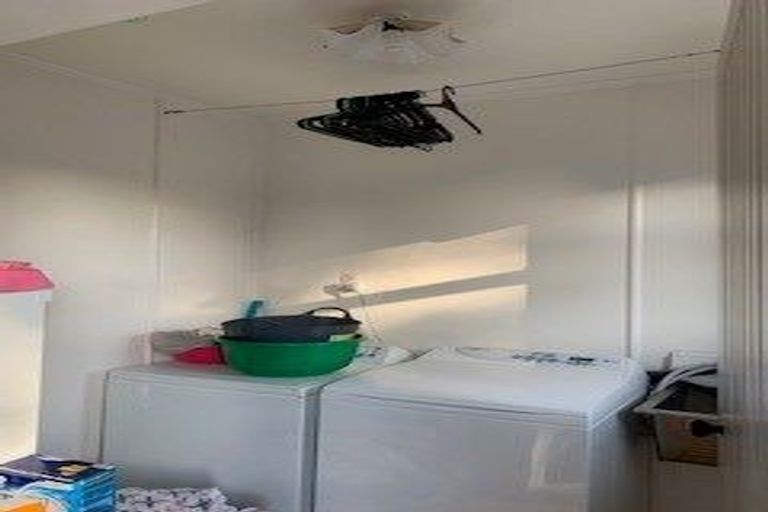 Photo of property in 120 Northcote Road, Northcote, Christchurch, 8052