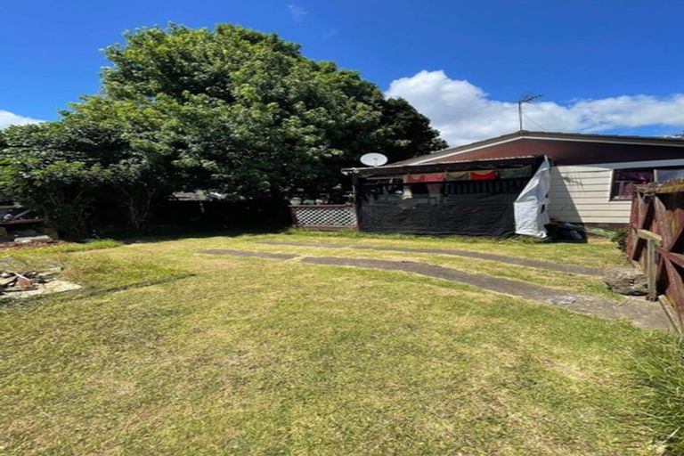 Photo of property in 2/20 Burundi Avenue, Clendon Park, Auckland, 2103