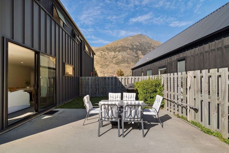 Photo of property in 54 Red Cottage Drive, Lake Hayes, Queenstown, 9304