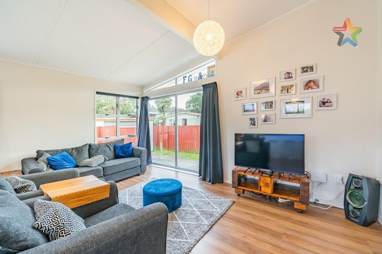 Photo of property in 303 Wellington Road, Wainuiomata, Lower Hutt, 5014