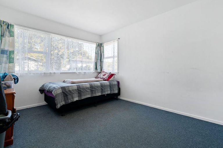 Photo of property in 15 Hobart Crescent, Wattle Downs, Auckland, 2103