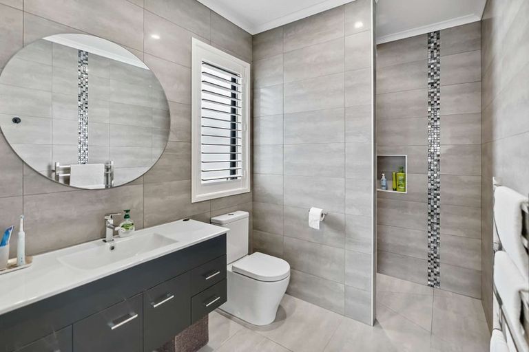 Photo of property in 3 Topping Place, Whitianga, 3510