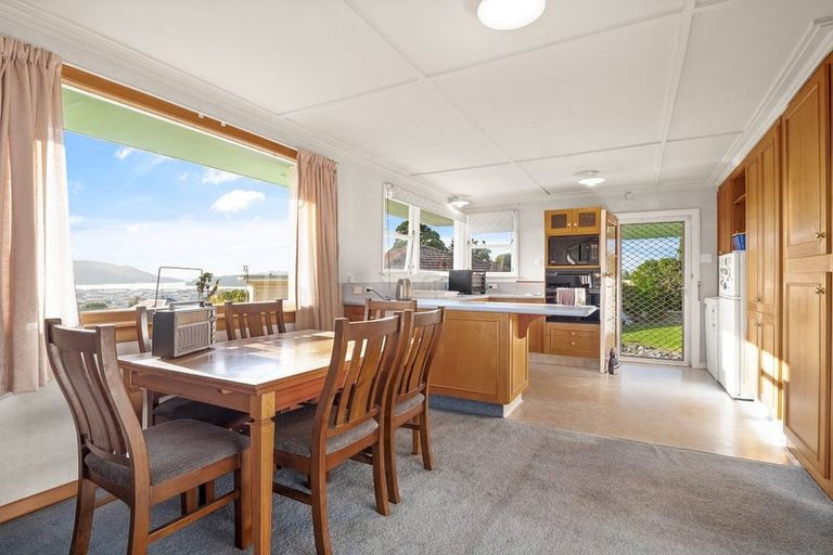 Photo of property in 42 Middleton Road, Kew, Dunedin, 9012