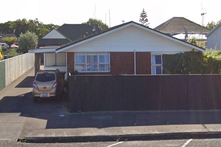 Photo of property in 1/128 Albert Street, Terrace End, Palmerston North, 4410