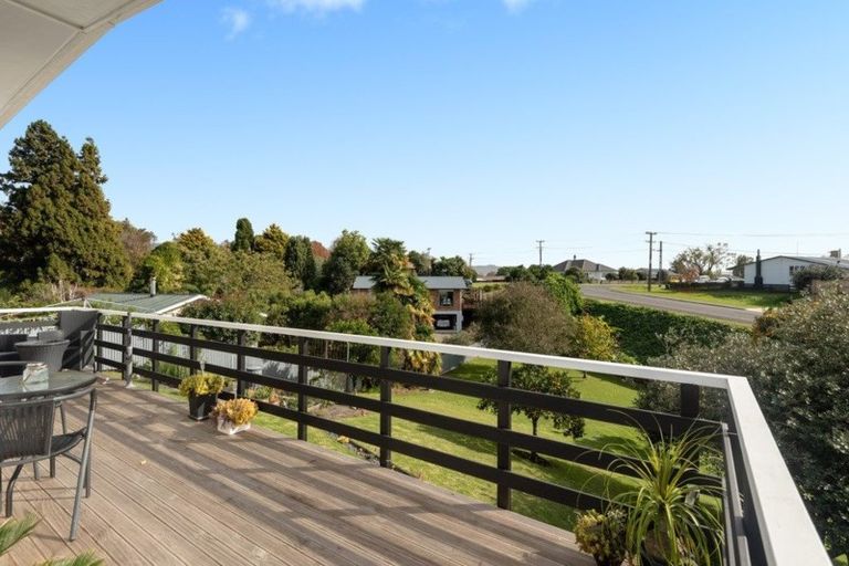 Photo of property in 16 Brown Terrace, Te Puke, 3119