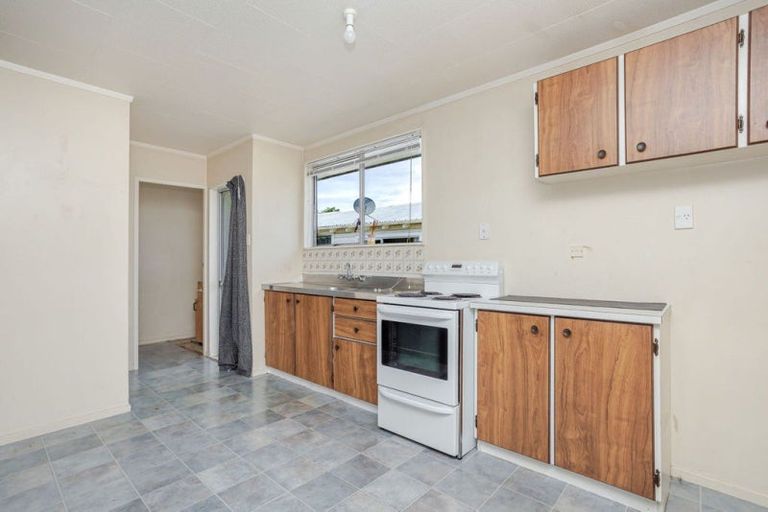 Photo of property in 12a Carlson Street, Dannevirke, 4930