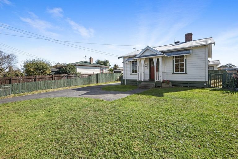 Photo of property in 1/62 Old Wairoa Road, Papakura, 2110