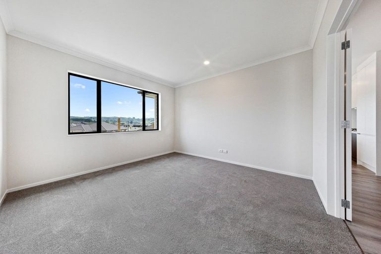 Photo of property in 12 Lippiatt Crescent, Pokeno, 2402