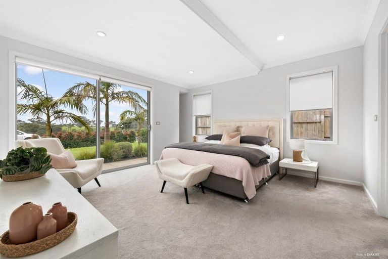 Photo of property in 80 Weatherly Drive, Beachlands, Auckland, 2018