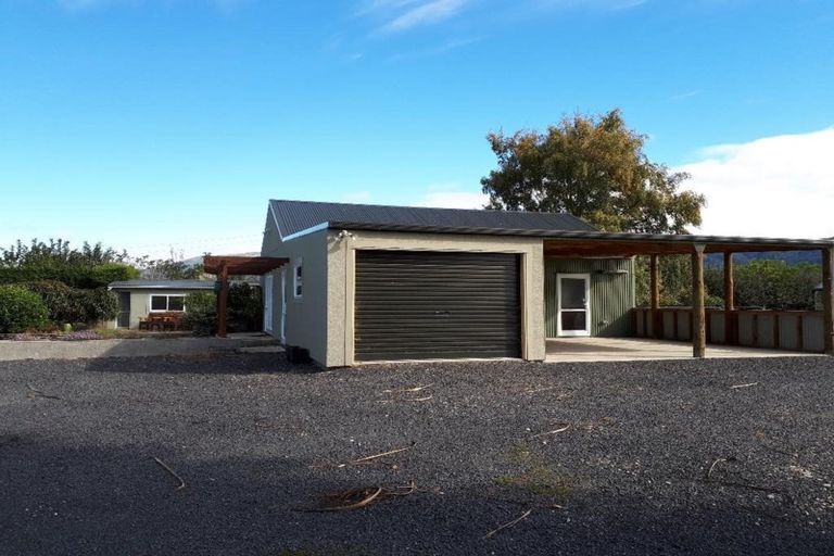 Photo of property in 102 Huntly Road, Outram, 9073