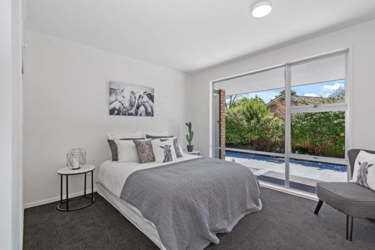 Photo of property in 259a Fifield Terrace, Opawa, Christchurch, 8023