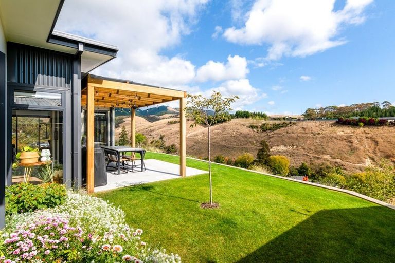 Photo of property in 23 Hill Tops Way, Stoke, Nelson, 7011