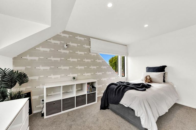 Photo of property in 9 Clyde Road, Upper Riccarton, Christchurch, 8041